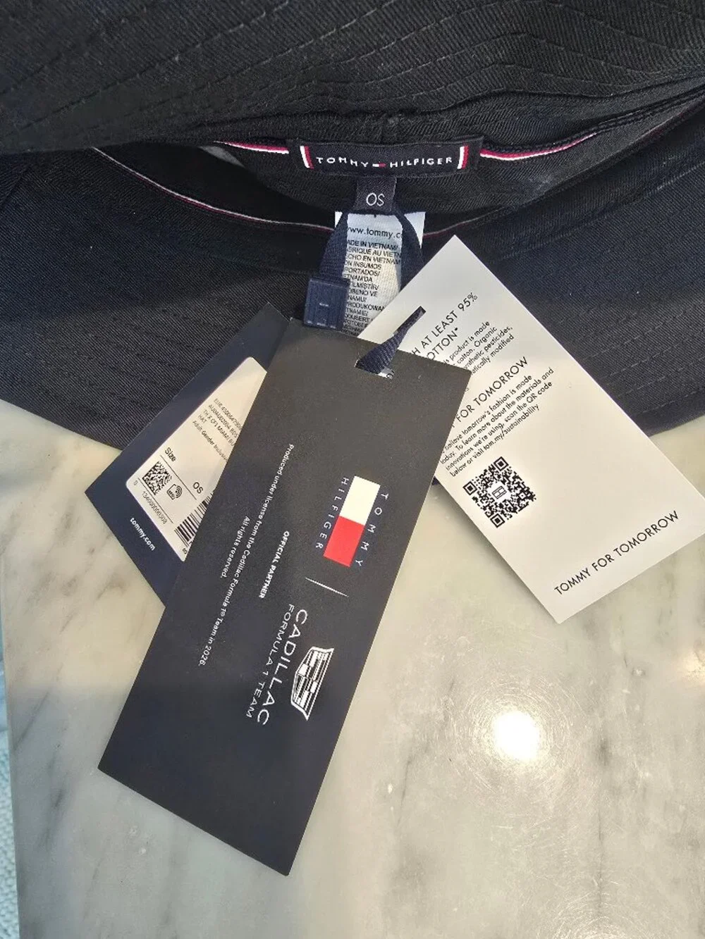 Tommy Hilfiger cadillac f1